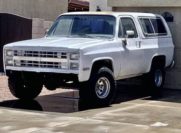 1983 K5 4X4 Chevy Silverado Blazer Square Body AT V8 AC PB PS Run Drive